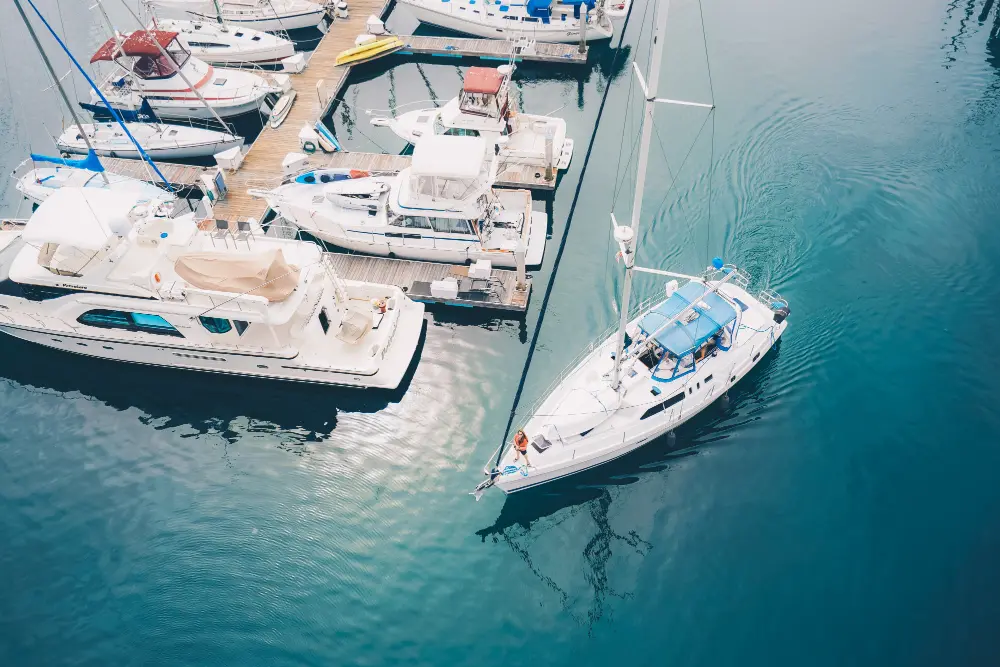 Barcos e Iates- O Que Fazer em Caso de Sinistro